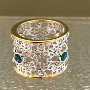 Swarovski Silver Band Ring Sz 6